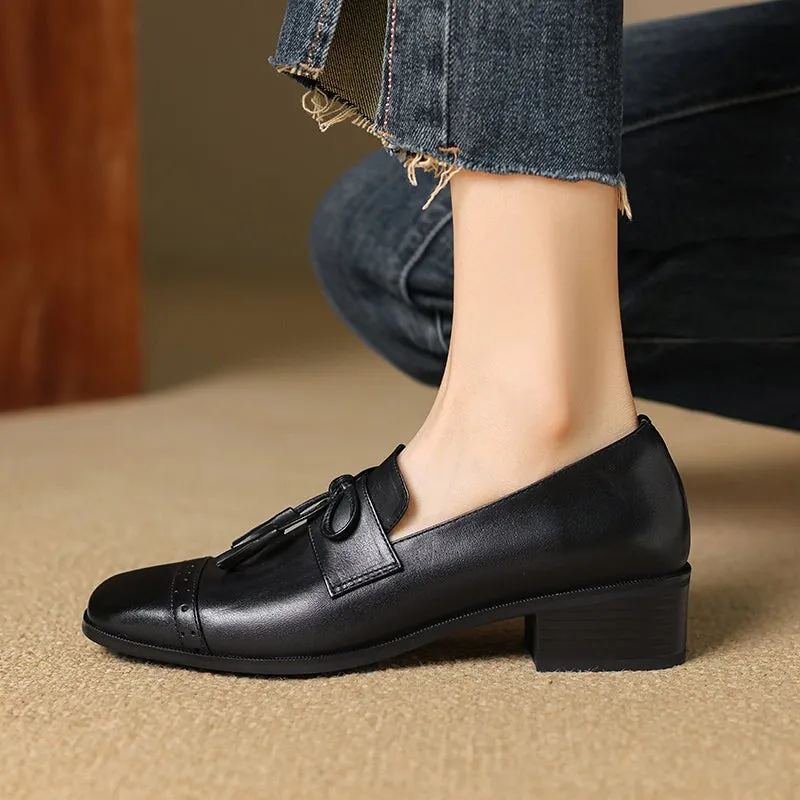 Elegant Brogue Bow Square Toe Loafers for Women with Block Heel in Beige/Black