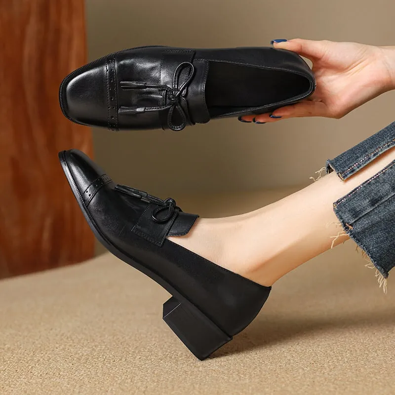 Elegant Brogue Bow Square Toe Loafers for Women with Block Heel in Beige/Black