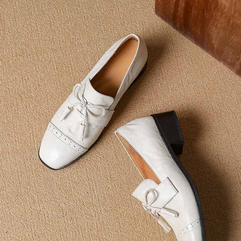 Elegant Brogue Bow Square Toe Loafers for Women with Block Heel in Beige/Black
