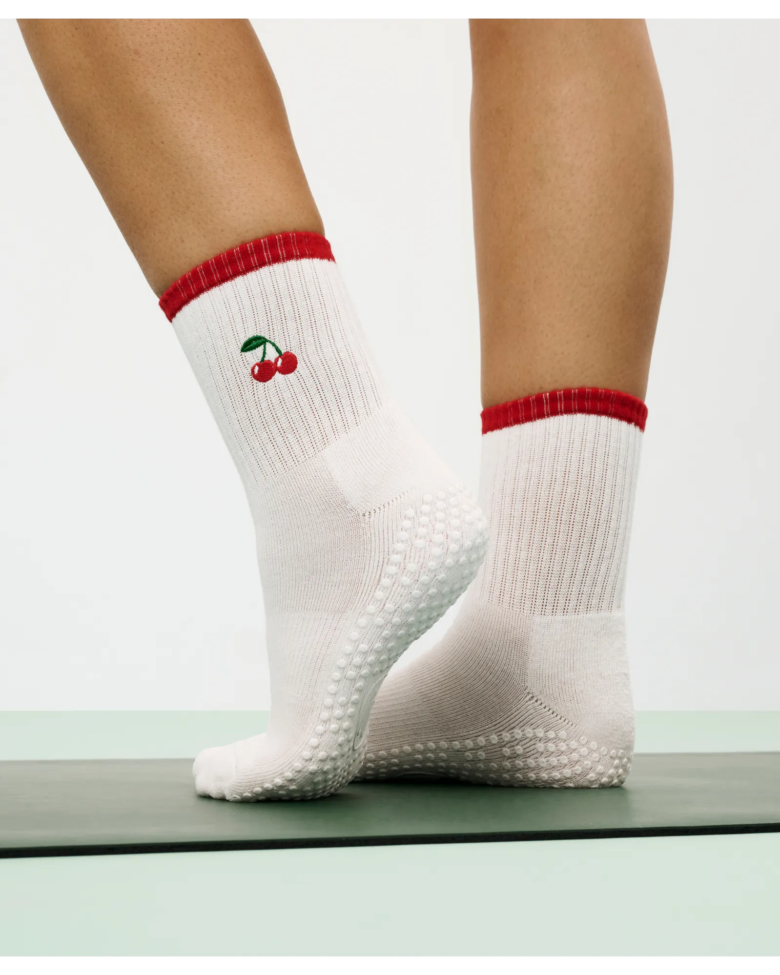 Move Active Crew Non Slip Grip Socks - Sweet Cherry