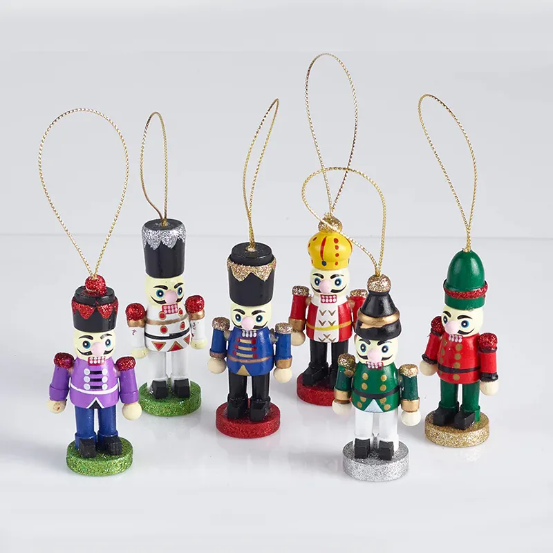 Robin Reed Set of 6 Heritage Nutcracker Christmas Crackers