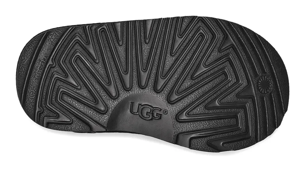 Toddler's UGG Classic Short II – Cozy & Lightweight for Little Feet