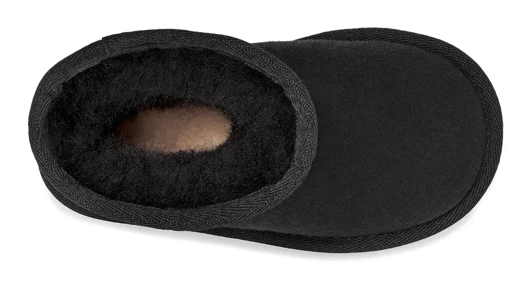 Toddler's UGG Classic Short II – Cozy & Lightweight for Little Feet